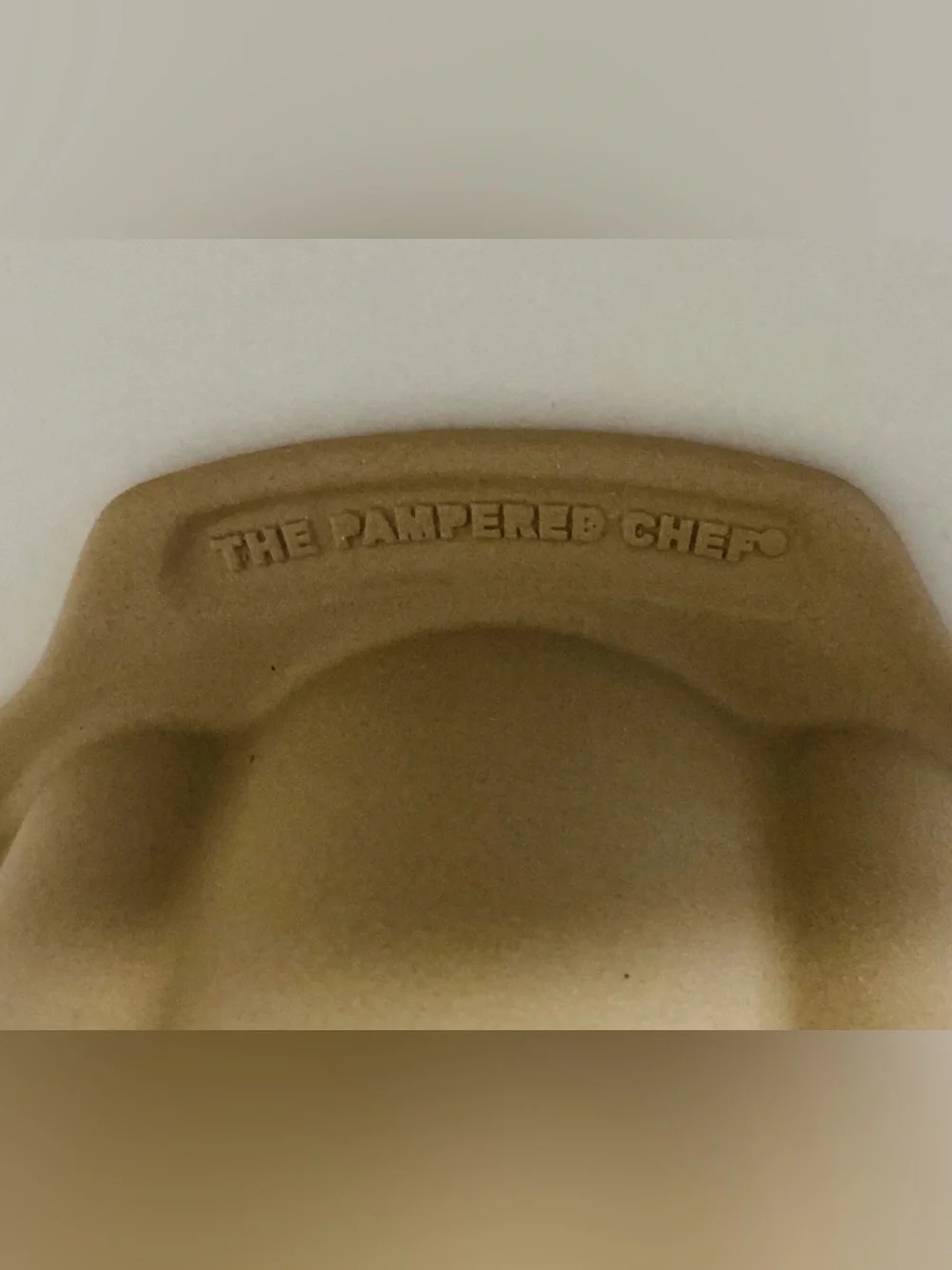 Pampered Chef Family Heritage Stoneware Fluted Bundt Cake Pan Stone Bakeware 10
